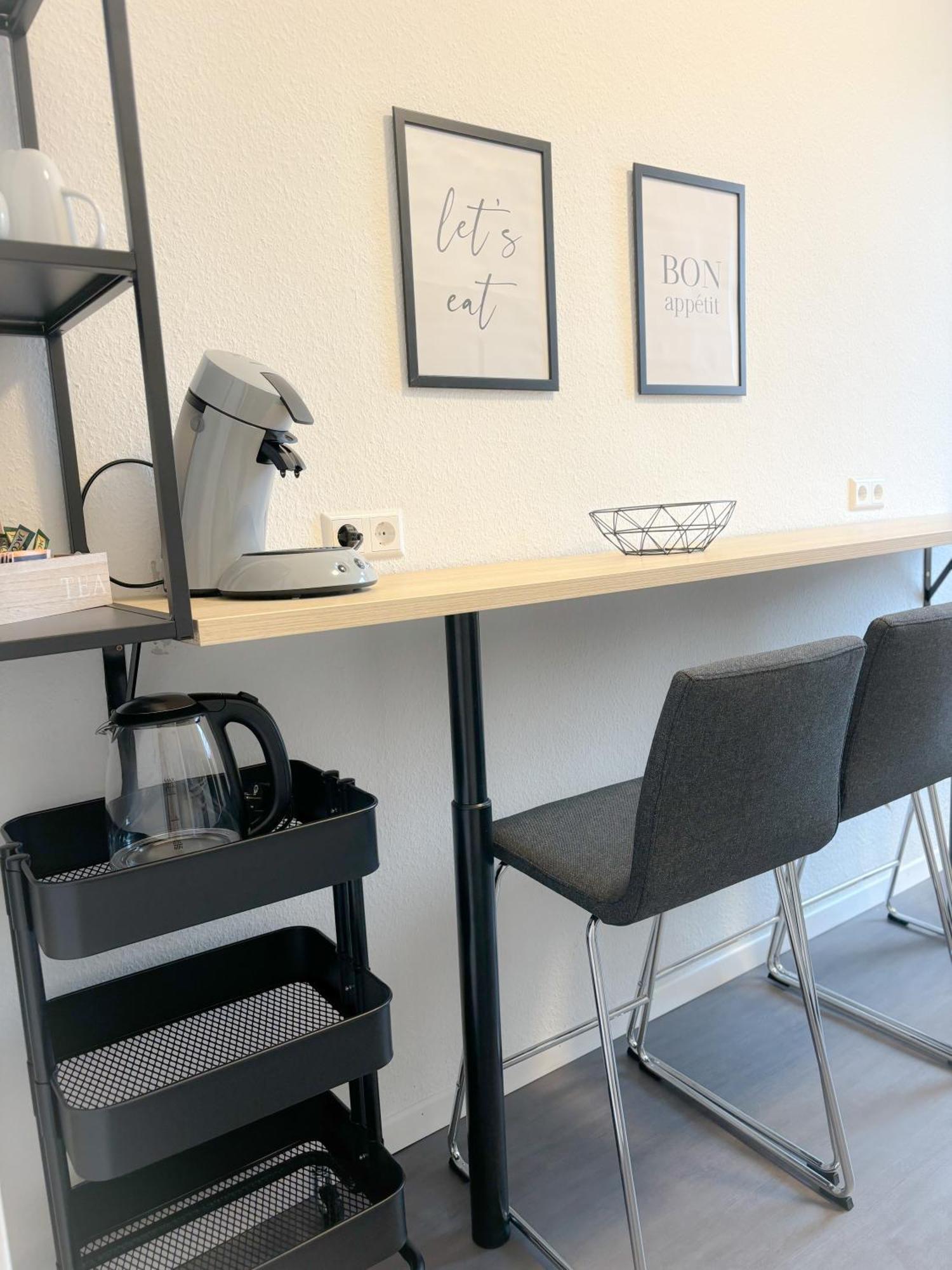 Helles City Apartment Fuer Familien & Gruppen Neu-Ulm Esterno foto
