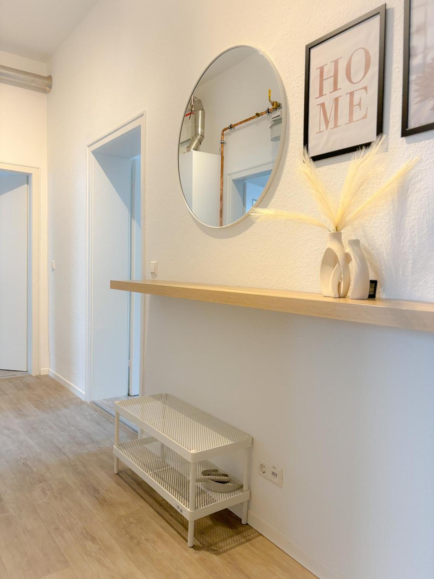 Helles City Apartment Fuer Familien & Gruppen Neu-Ulm Esterno foto